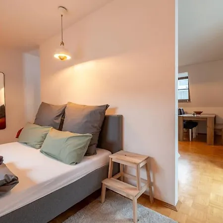 Loft + Am Marktplatz Mit Disney+ アパート ケムニッツ